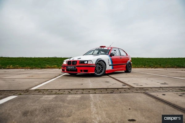 Detailfoto van BMW E36 330i Compact Circuitauto