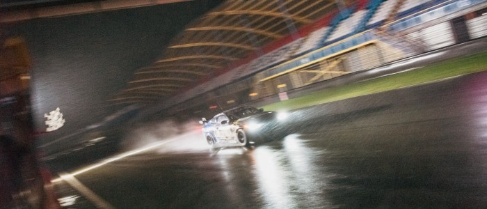 begeleidende afbeelding bij Into The Dark 2026 - De 6 uur van Assen