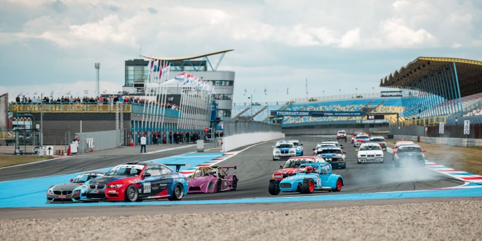 DTC raceauto's in actie op het circuit