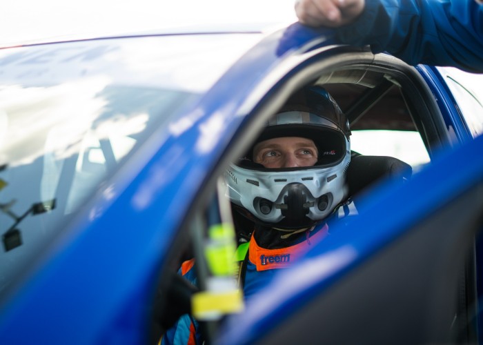 Decoratieve achtergrond afbeelding met raceauto op het Circuit Zandvoort